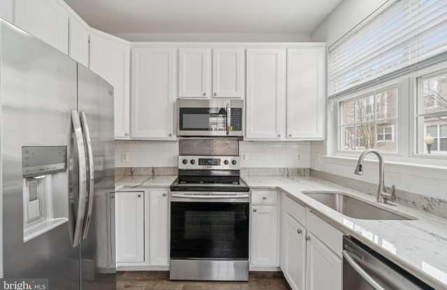 5611 HARTFIELD Avenue