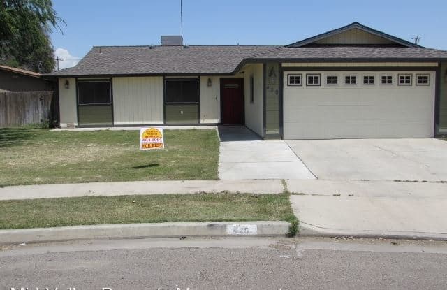 420 S. Magnolia Street - 420 South Magnolia Street, Tulare, CA 93274