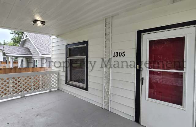 1305 South Water Street