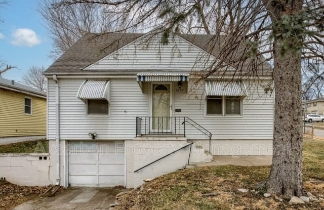 2537 South 46th Avenue - 2537 South 46th Avenue, Omaha, NE 68106