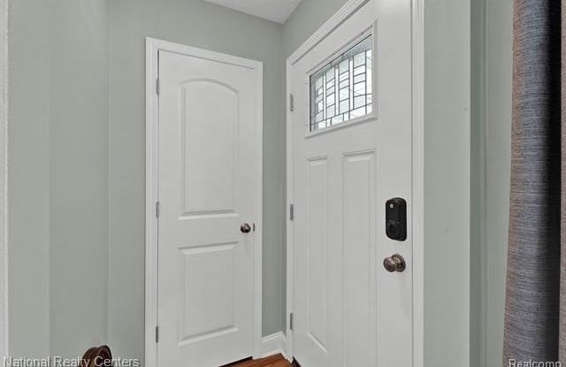 1659 PRINCETON Road N