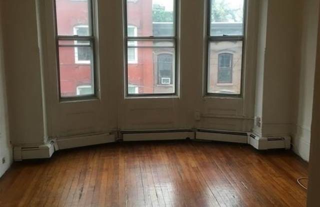 Photo of 217 10TH ST