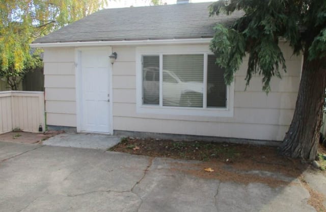 1718 1/2 N Steele Street - 1718 1/2 N Steele St, Tacoma, WA 98406