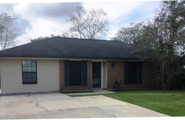 211 Longfellow Drive - 211 Longfellow Drive, Lafayette County, LA 70503