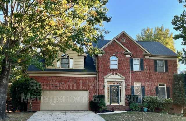 214 Southern Cross Ln