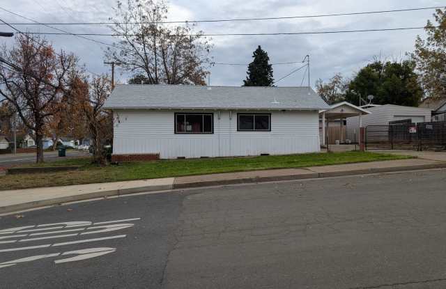 Photo of Two Bedroom House Downtown near Shasta High School