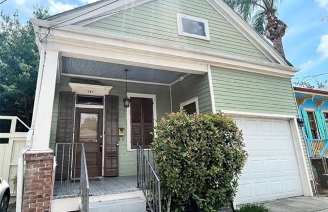 719 CONSTANTINOPLE Street - 719 Constantinople Street, New Orleans, LA 70115