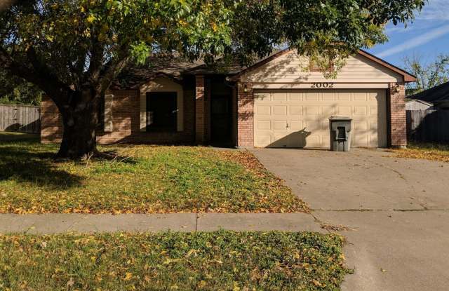 2002 Sundown Dr - 2002 Sundown Drive, Killeen, TX 76543