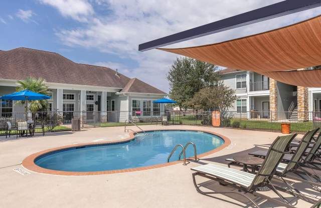 Point Royale Apartments