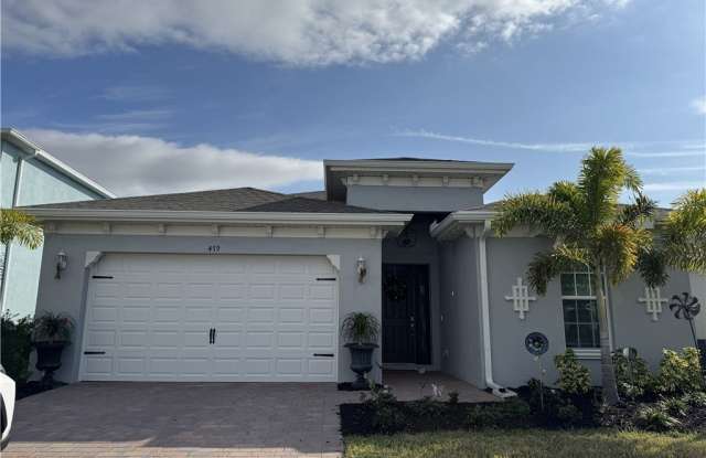 479 Spring Hill Lake Loop