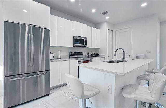 1503 West 17th Street