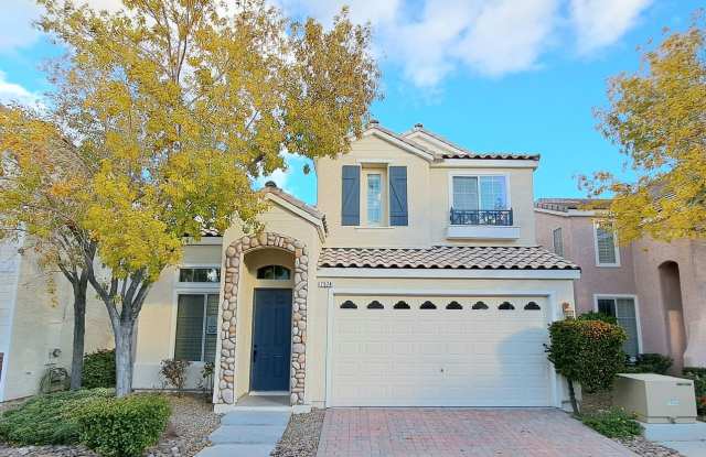 Charming Cottage-Style 2-Story Home in Lamplight Cottages Coronado
