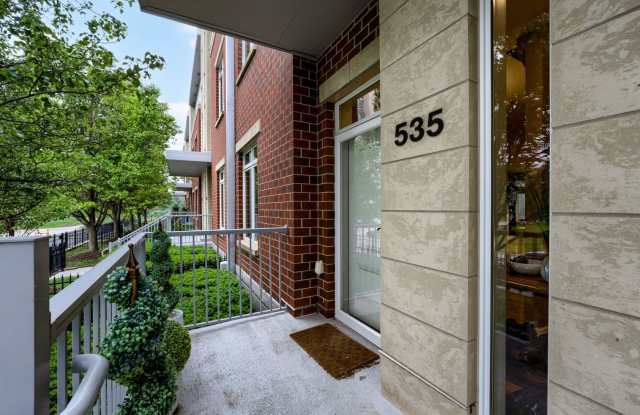 Prime Downtown 2-Bedroom Condo Steps from the Old Market!!