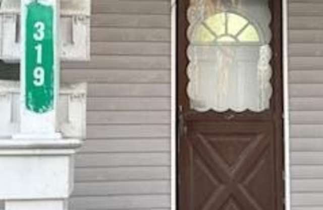 319 S Courtland Street