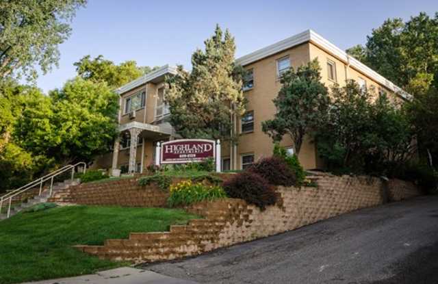 1565-1575 St Paul Ave.