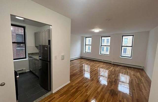 6 East 167th Street