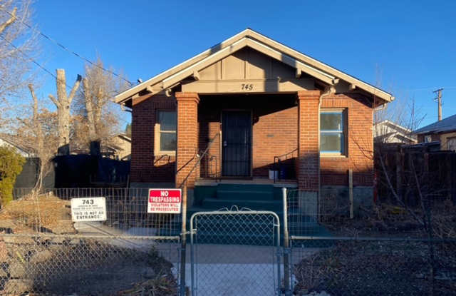 Photo of 745 E. 2nd St.