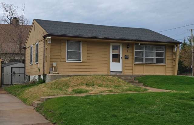 Photo of Newly Remodeled House for Rent in Crestwood