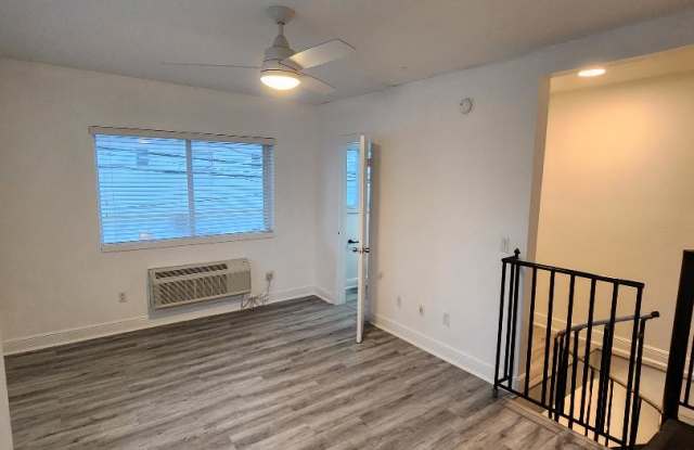 Photo of 7313 Carlyle Avenue