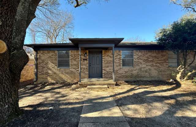Photo of Tour Today! Newly Renovated 2-Bedroom, 1-Bath Duplex!