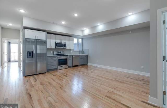 2111 W MASTER STREET