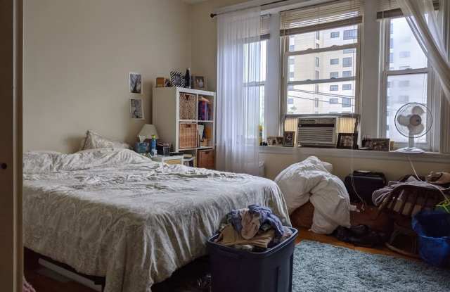 Nice Brookline 3 bed