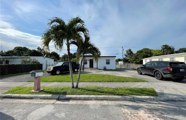 259 W 17th St - 259 West 17th Street, Hialeah, FL 33010