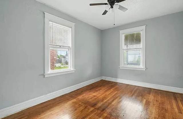 Charming 2BR House in Saint Louis