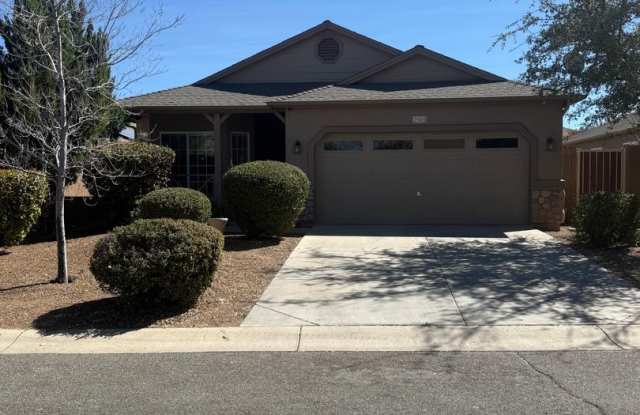 3 bed 2 bath Pronghorn Ranch Home