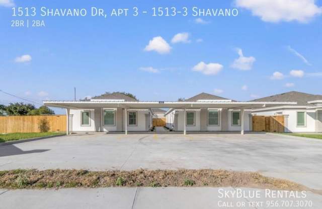 1513 Shavano Dr