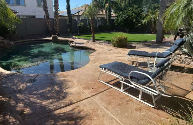 1849 E LAFAYETTE Avenue