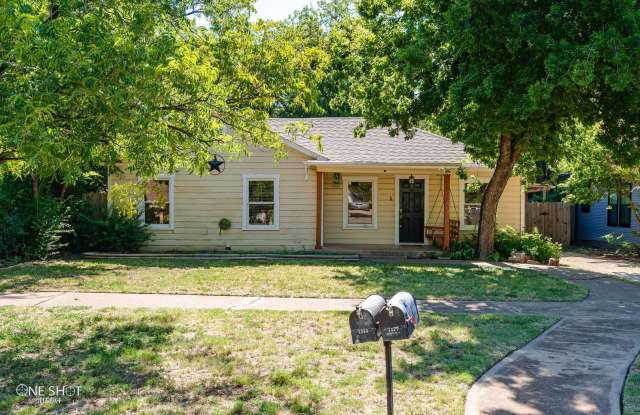 1333 Amarillo Street