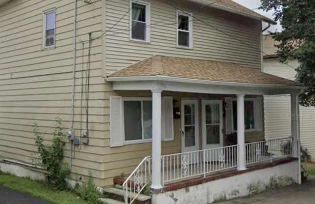 412 Scott St
