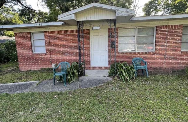 4012 8th Ave - 4012 N 8th Ave, Pensacola, FL 32503