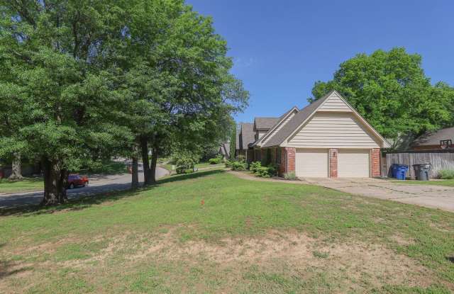 Impeccable 4 Bedroom Home, Jenks Schools Ready For Immediate Move In