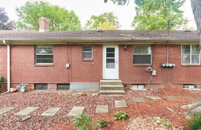 1721 Woodruff Place Cross Drive