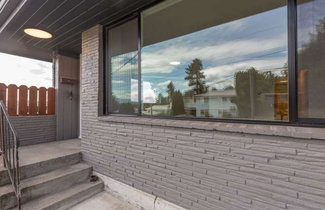 Crowne Pointe Apartment Homes