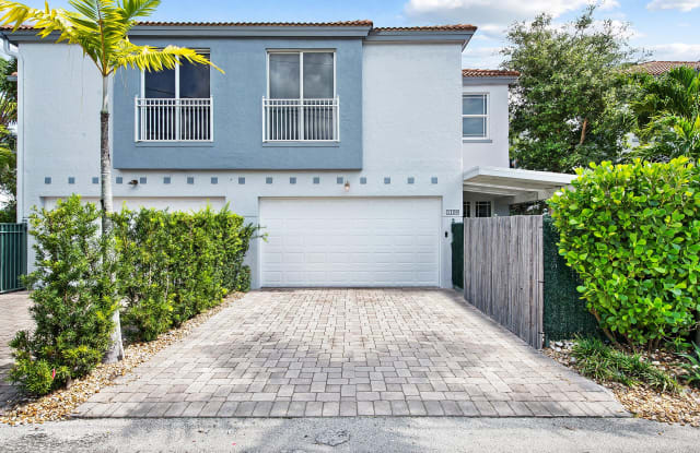 1108 SE 4th Avenue - 1108 Southeast 4th Avenue, Fort Lauderdale, FL 33316