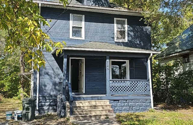 225 Sumner