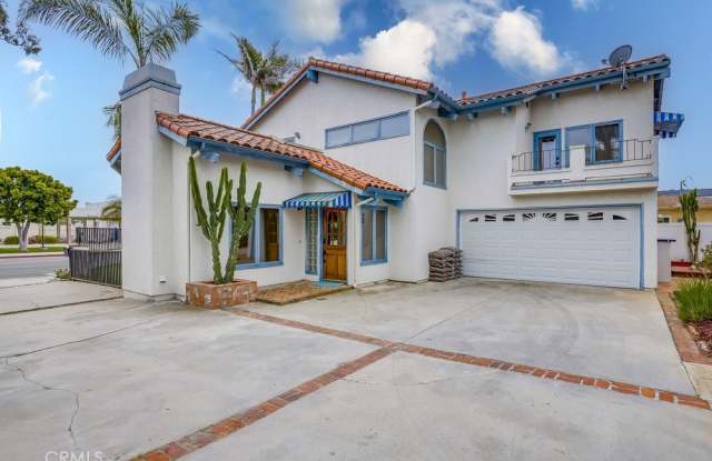 645 Irvine Avenue