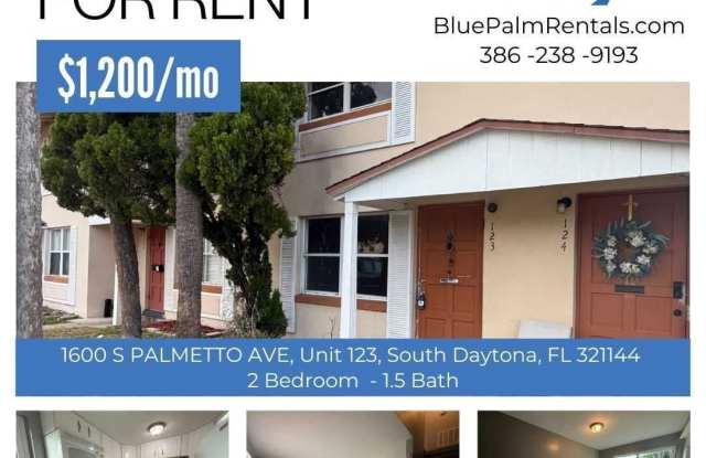 Beautiful 2 Bed 1.5 Bath Townhome AVAILABLE IMMEDIATELY!