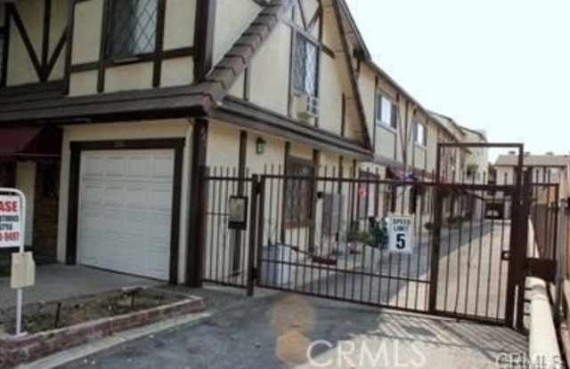 221 Saint Francis Street