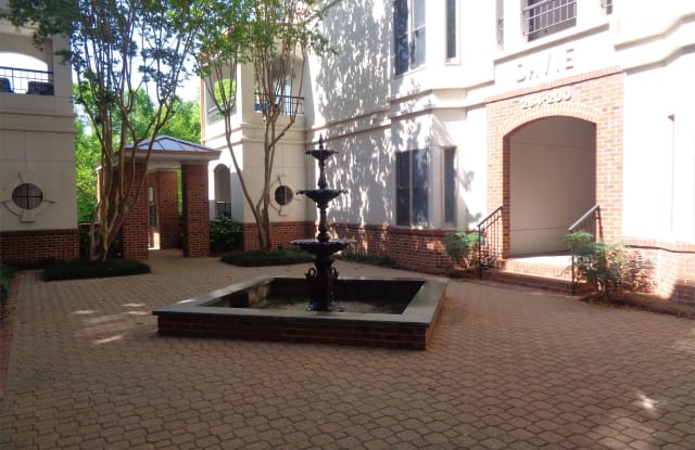 252 East Davie Street - 1