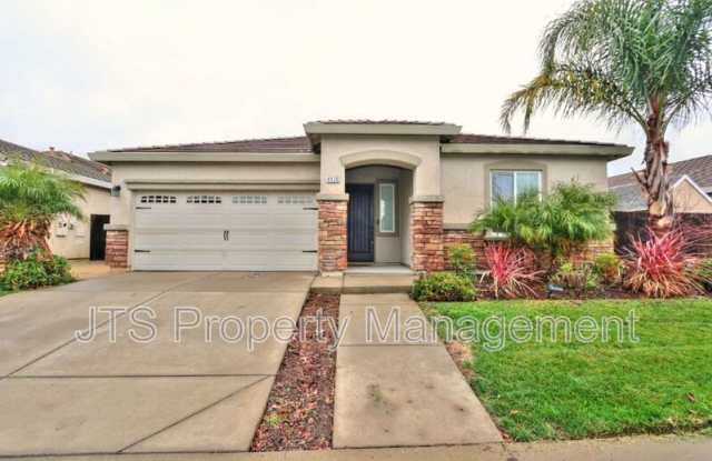 4130 Borderlands Dr