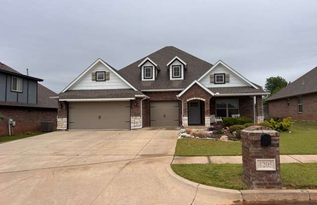 WOW! This home has it all, 3 full bathrooms, 5 true bedrooms AND a bonus room. great outdoor space, wood and ceramic tile flooring in the main living space, Open kitchen, all in a gated community! Availability is flexible on or before July 1