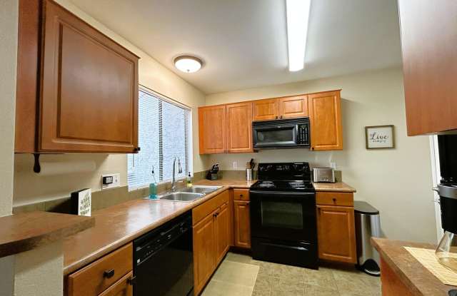 10055 E MOUNTAINVIEW LAKE Drive