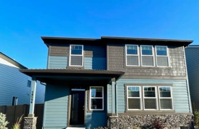 Gorgeous 4 bedroom in Stone Creek with open floor plan! - 20596 Southeast Byron Avenue, Bend, OR 97702