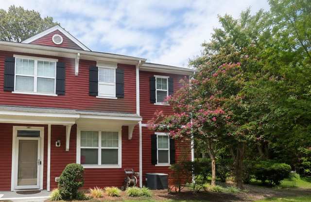 Recently Renovated 3-Bedroom Condo in The Grove at the Arboretum