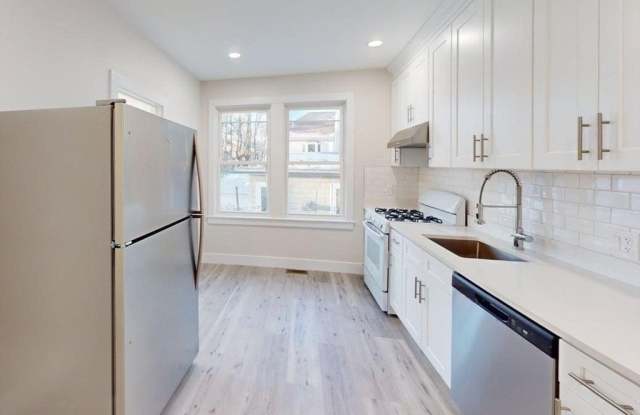 391 Linwood Ave unit: 1