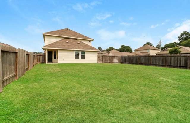 13836 Winding Path Lane